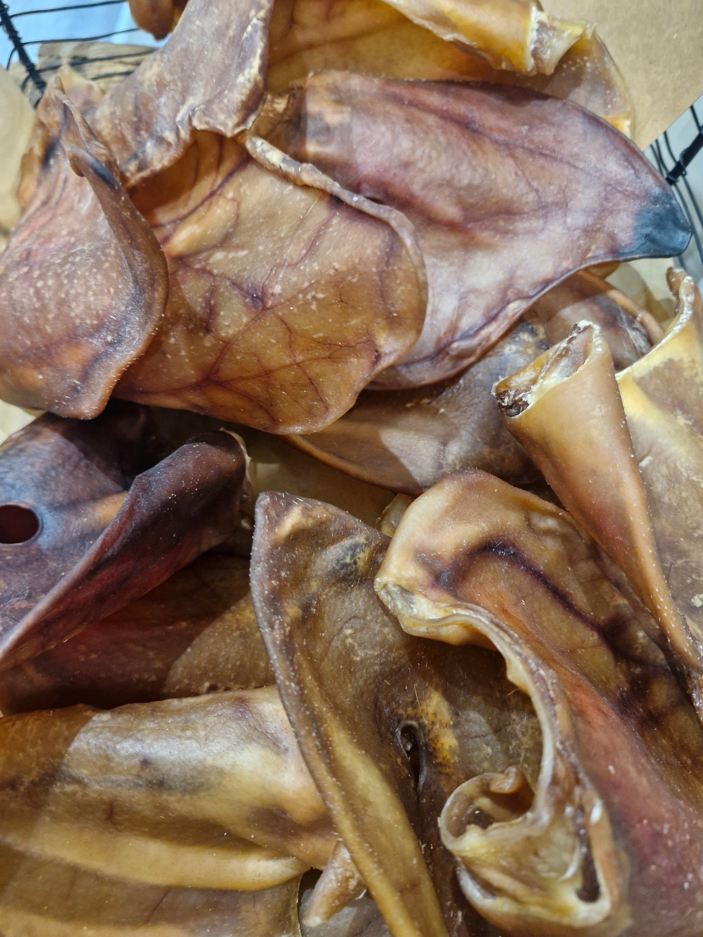 Natural Pigs Ears for Dogs - Tasty, Long Lasting & Healthy Chew