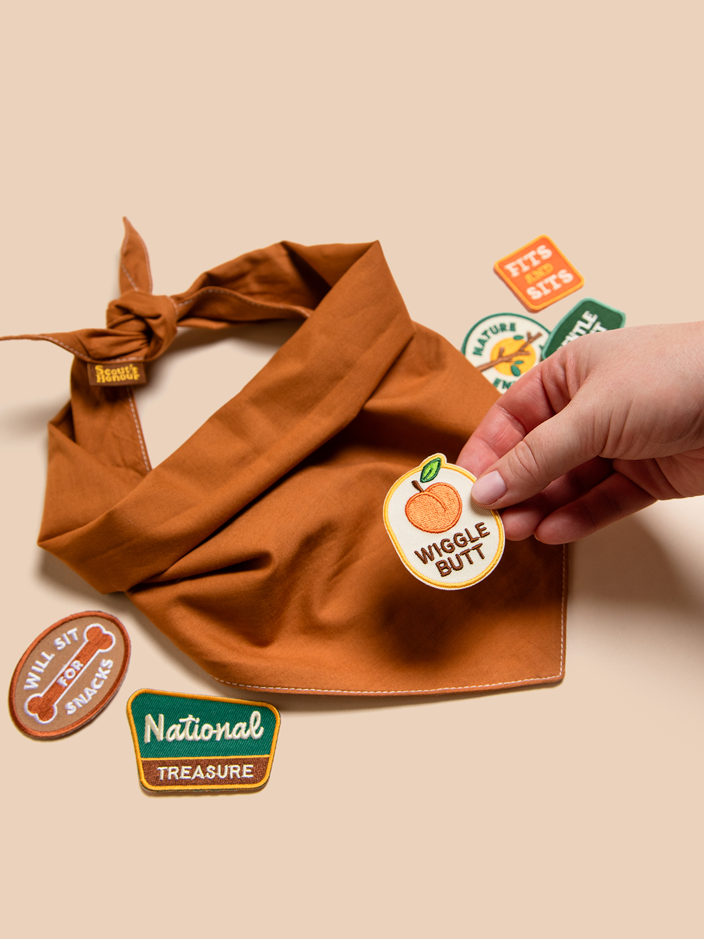 Funny Wiggle Butt Iron-On Patch for Dog Bandanas – Embroidered Dog Accessory, Easy to Apply, Cute Gift for Dog Lovers (UK)